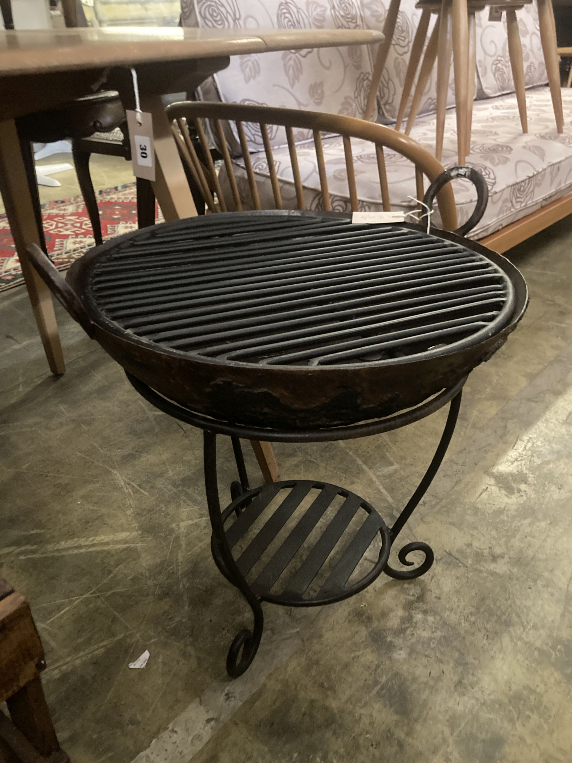A fire pit with grill and stand, diameter 50cm height 52cm